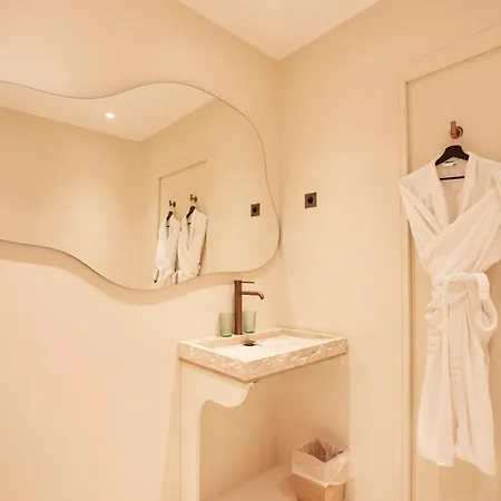 Hotell Tinah Saint-Tropez