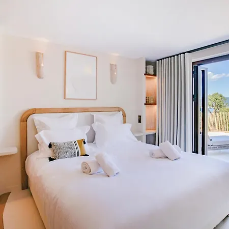 Tinah 4* Сен-Тропе