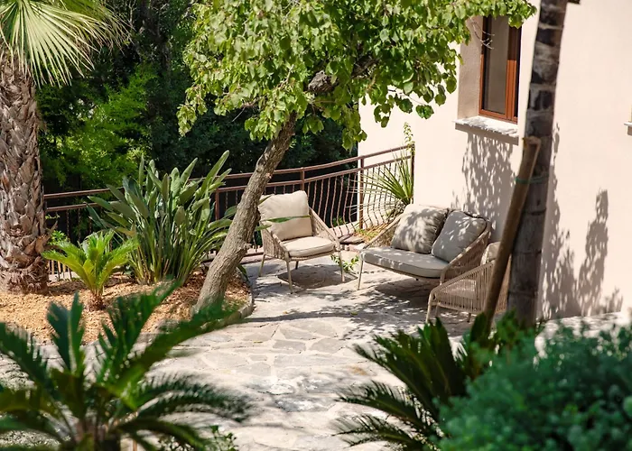 Tinah Szálloda Saint-Tropez
